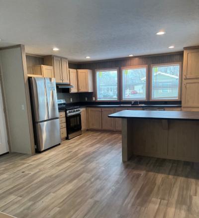 Mobile Home at 95 Candlelight Dr Sauk Village, IL 60411