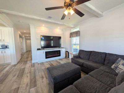 Mobile Home at 34870 Minnow Ln Zephyrhills, FL 33541