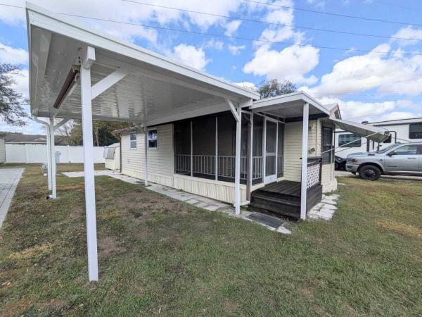 Photo 1 of 2 of home located at 38625 5 Oak Ln Zephyrhills, FL 33540