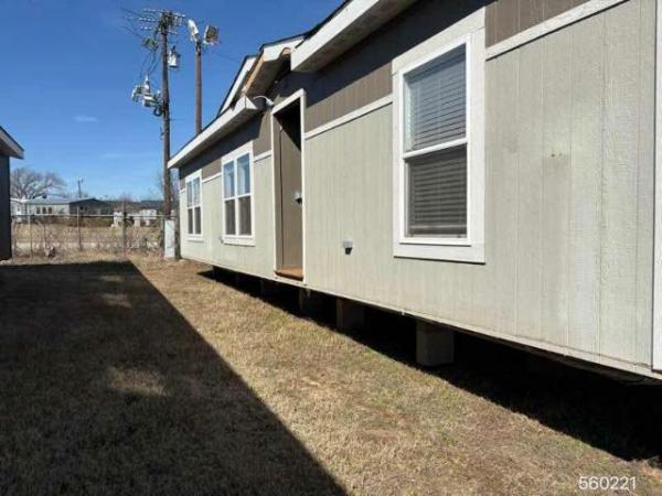 Photo 1 of 2 of home located at Palm Harbor Village 2701 E Front St Tyler, TX 75702