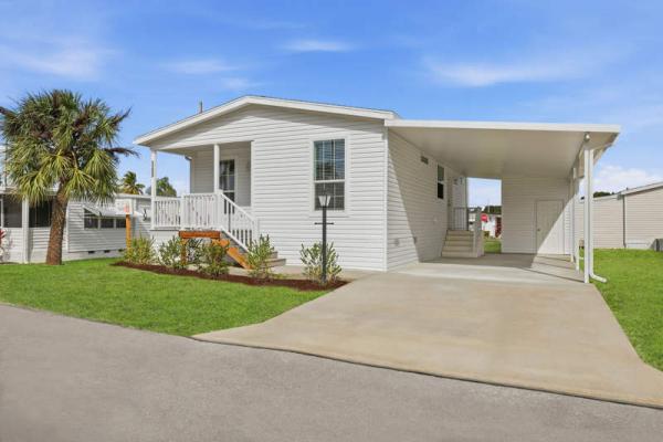 Photo 1 of 2 of home located at 3209 South Street Lot #248 Hollywood, FL 33021