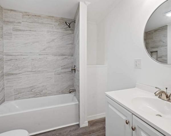 1975 TWIN Manufactured Home