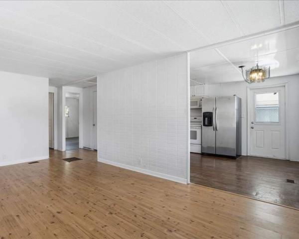 1973 TWIN Manufactured Home