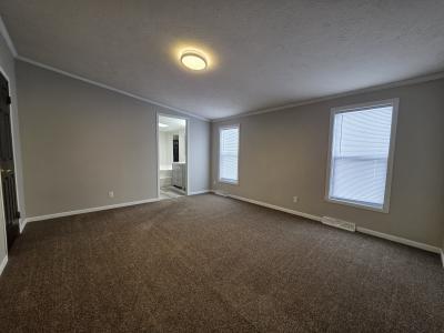 Photo 2 of 15 of home located at 1004 Estate Drive Flint, MI 48506