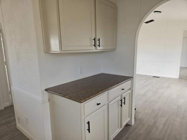 1987 Schult Manufactured Home