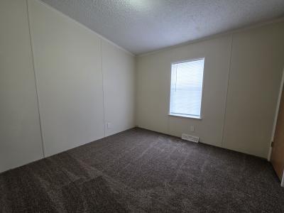 Photo 3 of 11 of home located at 581 Burr Oak Court Flint, MI 48506