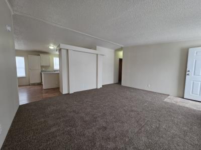 Photo 5 of 11 of home located at 581 Burr Oak Court Flint, MI 48506