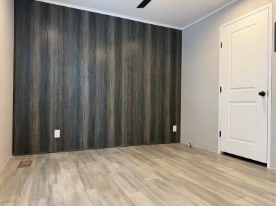 Photo 5 of 8 of home located at 2115 Marlene Dr Troy, MI 48083