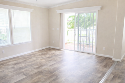 Photo 2 of 4 of home located at 34580 SW 188th Ave Homestead, FL 33034