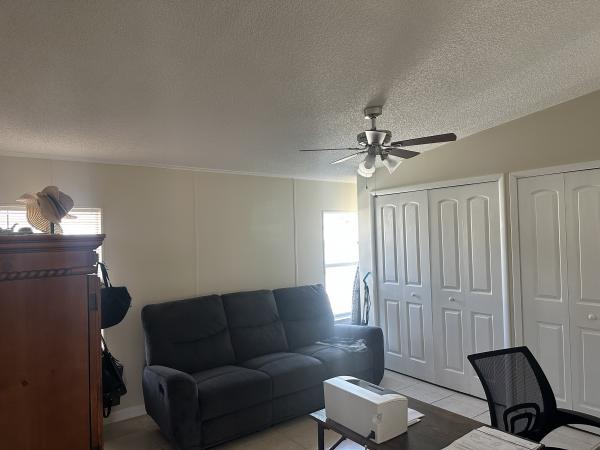 2000 Jacobsen NA Mobile Home