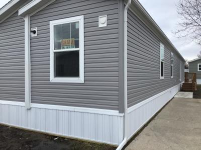 Photo 2 of 7 of home located at 5702 Angola Rd. #311 Toledo, OH 43615