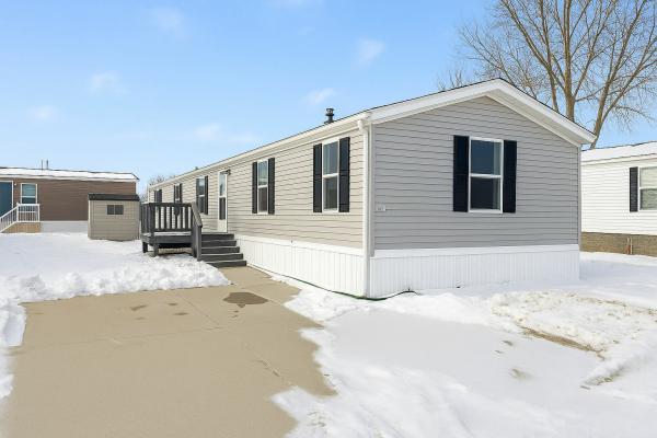 2000 Palm Harbor Homes Mobile Home For Sale