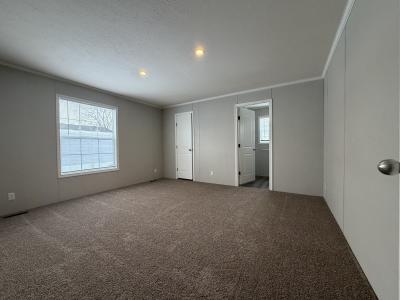 Photo 4 of 6 of home located at 25204 Carmel Woodhaven, MI 48183