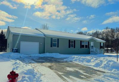 Mobile Home at 5168 Coventry Drive Lot 187 Holly, MI 48442