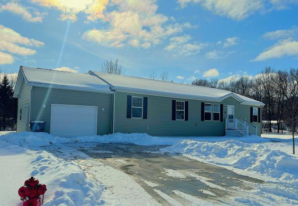 Photo 1 of 2 of home located at 5168 Coventry Drive Lot 187 Holly, MI 48442