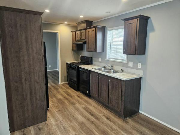 Photo 1 of 1 of home located at 26012 Gary St  #61 Taylor, MI 48180