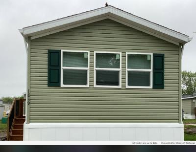Mobile Home at 1839 Autumn Monroe, MI 48161