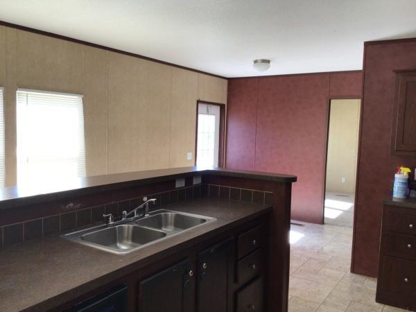 2011 Clayton 31SUN16763AH11 Mobile Home