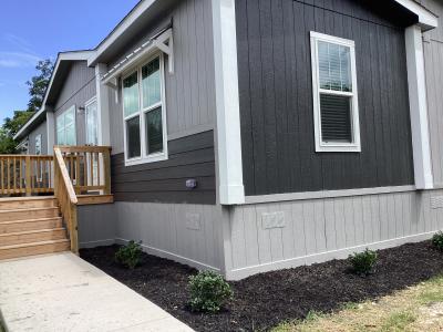 Mobile Home at 311 Silver Spur Dr New Braunfels, TX 78130
