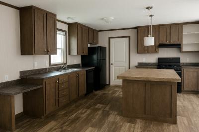 Mobile Home at 4 New Jersey Lot 4Nj Elyria, OH 44035