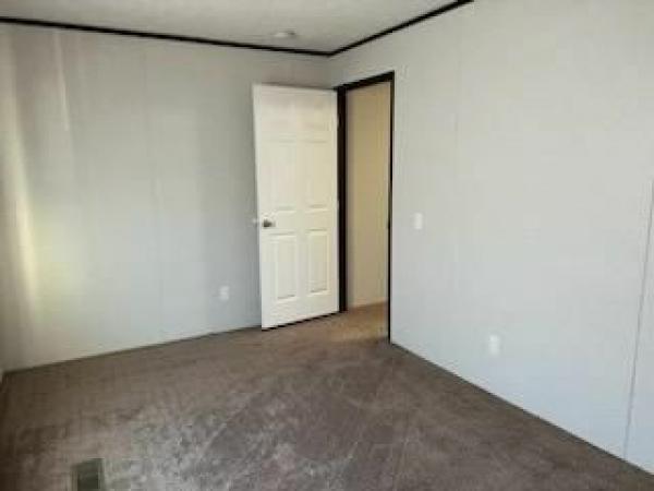 2021 Redman Homes Redman Advantage II Mobile Home