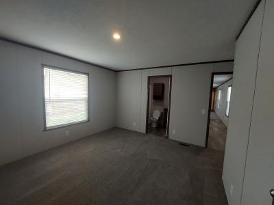 Photo 3 of 6 of home located at 3407 Bissell Road Springfield, IL 62707