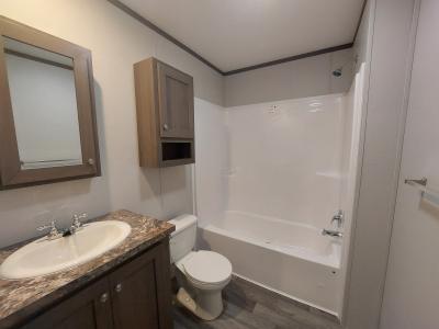 Photo 4 of 6 of home located at 3407 Bissell Road Springfield, IL 62707