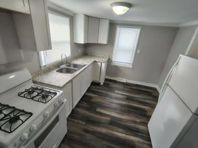 Photo 2 of 7 of home located at G-4190 South Linden Road, #163 Flint, MI 48507