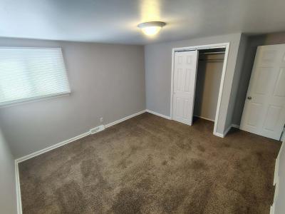 Photo 4 of 7 of home located at G-4190 South Linden Road, #163 Flint, MI 48507