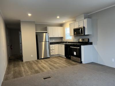 Mobile Home at 50 Ash Highland, MI 48357