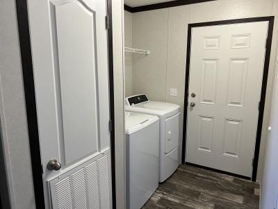 Photo 5 of 14 of home located at 5192 Champagne, #150 Flint Twp, MI 48507