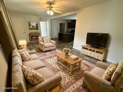 Photo 2 of 16 of home located at 27 Bee Jay Dr. Lansing, MI 48906