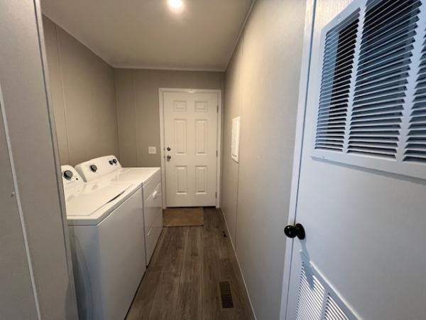 2023 Champion Redman Advantage II  Home