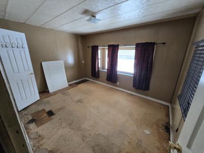 Photo 5 of 7 of home located at 6035 Esther Romulus, MI 48174