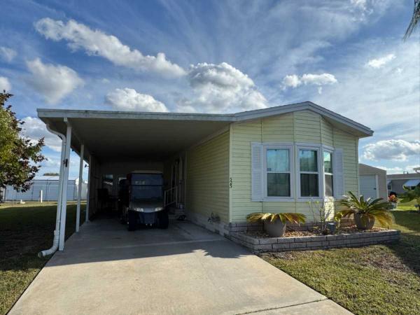 Photo 1 of 2 of home located at 523 Sunshine Drive Frostproof, FL 33843