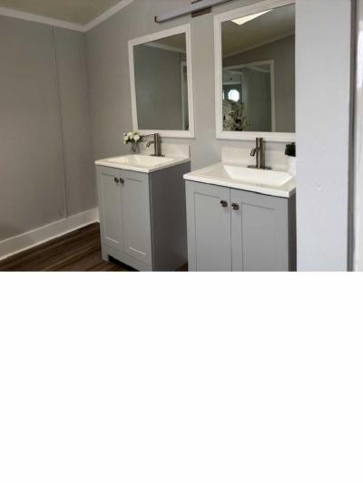 Photo 5 of 12 of home located at 43025 Charlemagne Ave #478 Sterling Heights, MI 48314