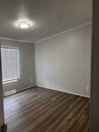 1999 Skyline Manufactured Home