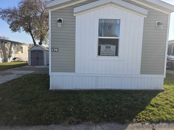 Photo 1 of 2 of home located at 3202 So. 12th St Marshalltown, IA 50158