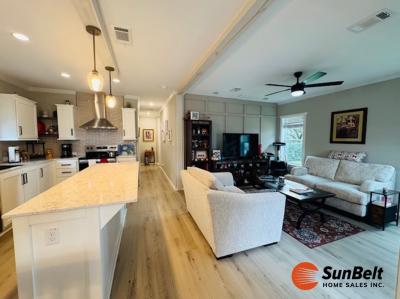 Photo 3 of 48 of home located at 3605 Umbrella Tree Lane Oxford, FL 34484