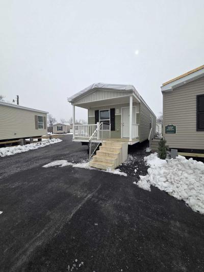 Photo 3 of 9 of home located at 236 Charlestown Road Martinsburg, WV 25405