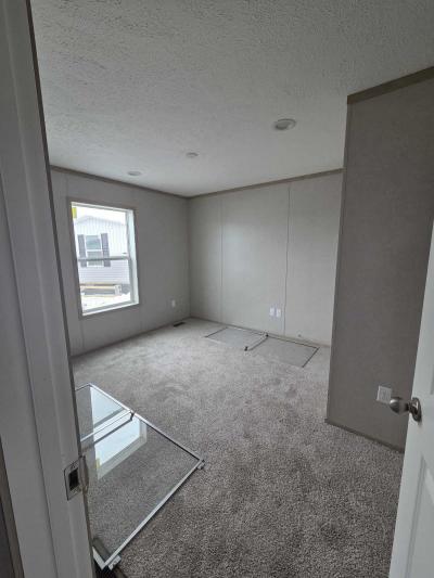 Photo 4 of 9 of home located at 236 Charlestown Road Martinsburg, WV 25405