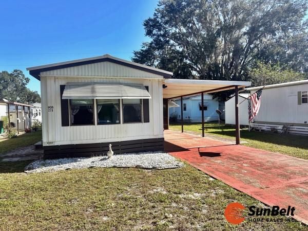 Photo 1 of 2 of home located at 908 Pamela Street Wildwood, FL 34785