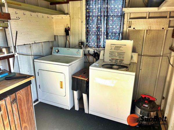 1984 MARLO Mobile Home