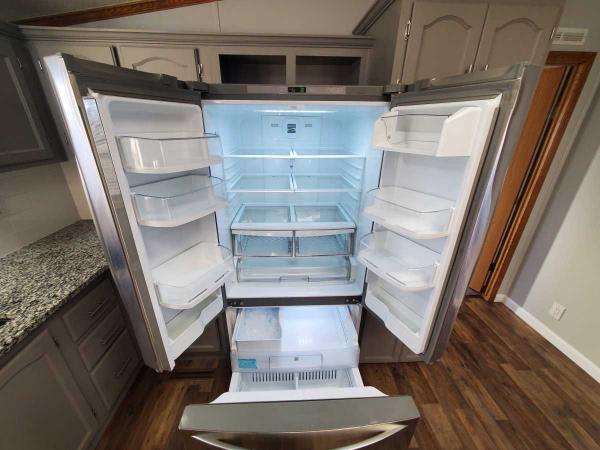 2001 CHII BV Mobile Home