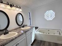 1990 REDMAN CRESTPOINT Manufactured Home