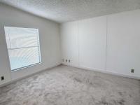 1990 REDMAN CRESTPOINT Manufactured Home