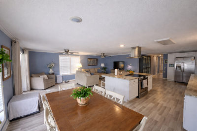 Photo 3 of 46 of home located at 2001 83rd Ave N Saint Petersburg, FL 33702