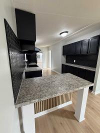 2000 Fleetwood  Mobile Home