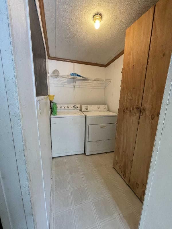 2001 Redman a631 Mobile Home