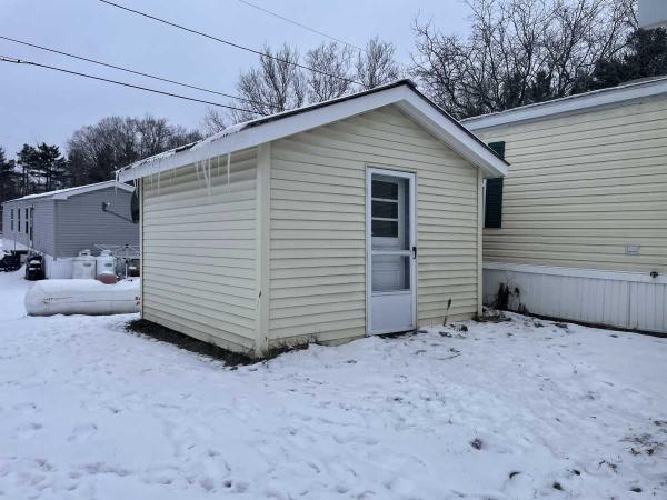 2001 Redman a631 Mobile Home